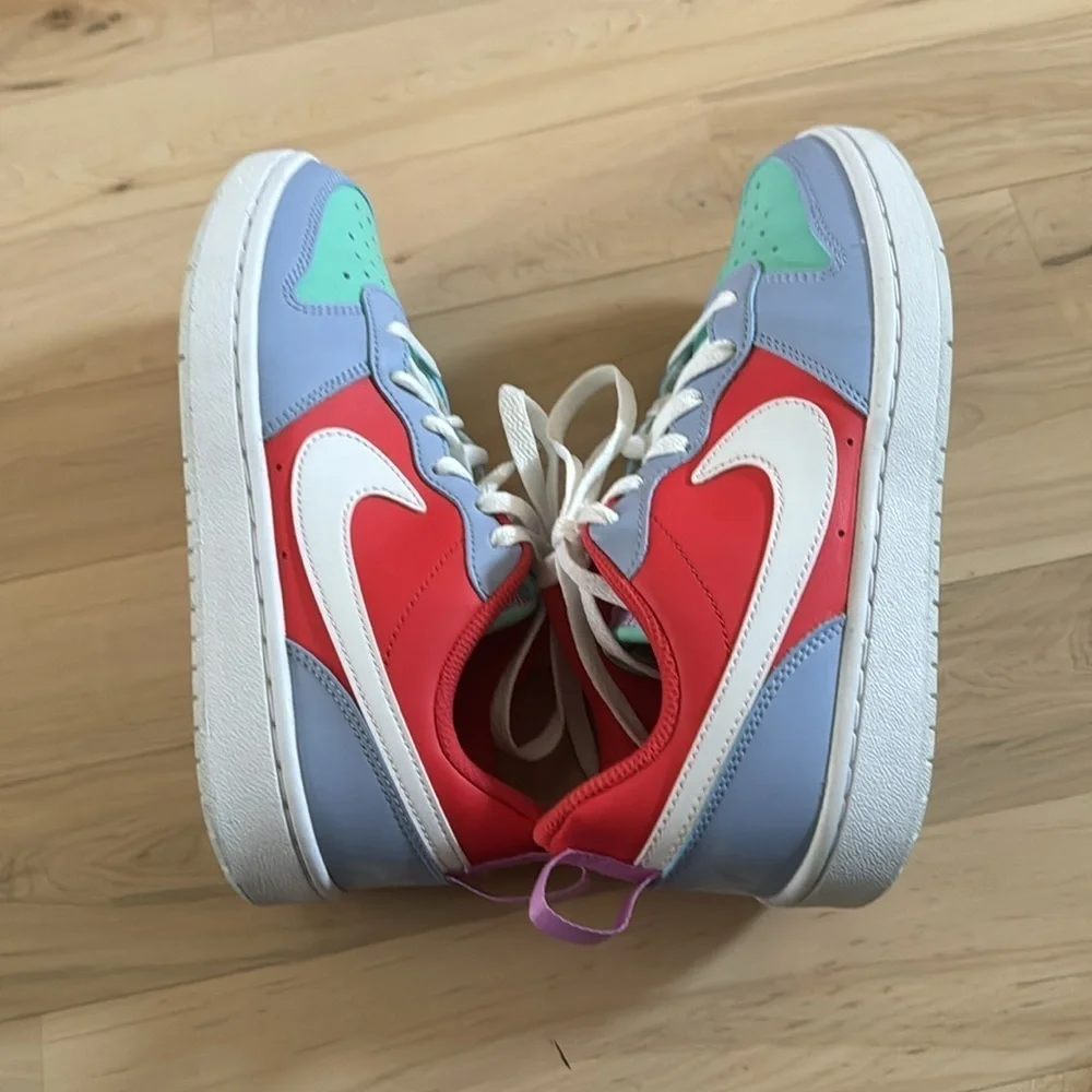 Nike Women's Multicolor Sneakers